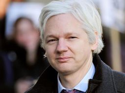 assange asegura que google y facebook reciben mas informacion que la inteligencia de ee.uu. assange asegura que google y facebook reciben mas informacion que la inteligencia de ee.uu.