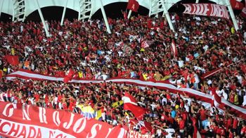 tres jovenes jugaban al pokemon go y fueron atacados por barras bravas tres jovenes jugaban al pokemon go y fueron atacados por barras bravas