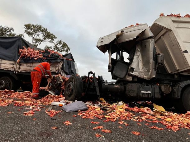 Tragedia en la Ruta 9: un muerto por un choque múltiple de camiones