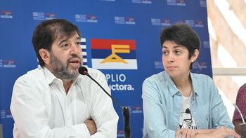 El Frente Amplio se reunirá con Lula da Silva cuando éste visite Uruguay el 25 de enero. El Frente Amplio se reunirá con Lula da Silva cuando éste visite Uruguay el 25 de enero.