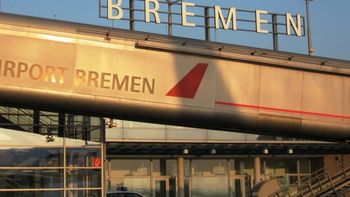 desvian aviones en aeropuerto por la presencia de un ovni desvian aviones en aeropuerto por la presencia de un ovni