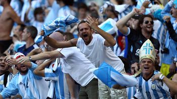 brasil espera la llegada de miles de argentinos para la final de este domingo brasil espera la llegada de miles de argentinos para la final de este domingo