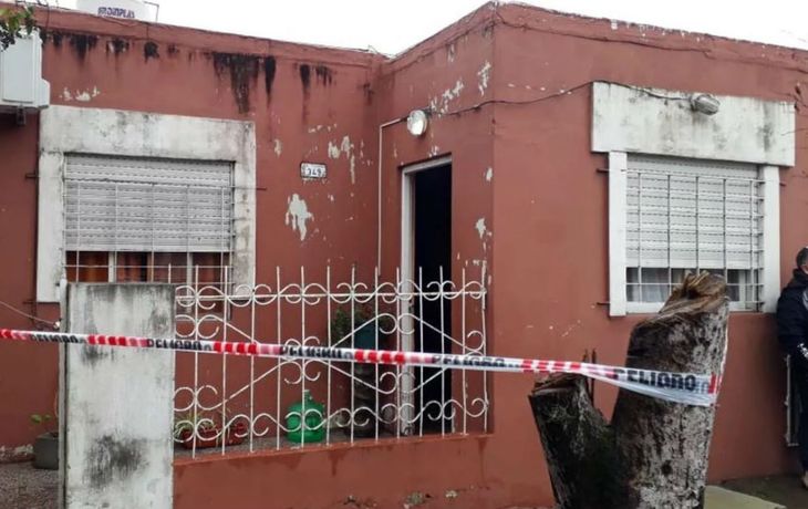 Esta es la casa donde asesinó a su mamá y padrastro