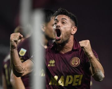 La insólita queja de Laucha Acosta sobre el cariño de los hinchas de Lanús