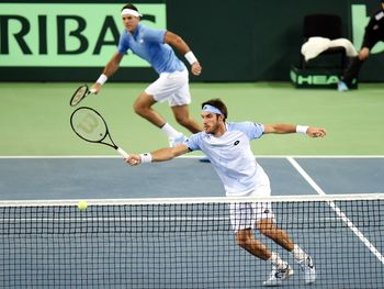 Duro golpe: Argentina perdió el dobles y quedó 2-1 abajo en la final