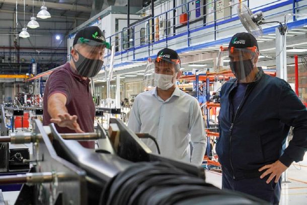 Jorge Macri recorrió Campana: El Estado es el que tiene que generar las condiciones para crecer