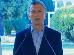 Bonos, nafta, Ganancias y aumento de salario: las medidas económicas de Macri