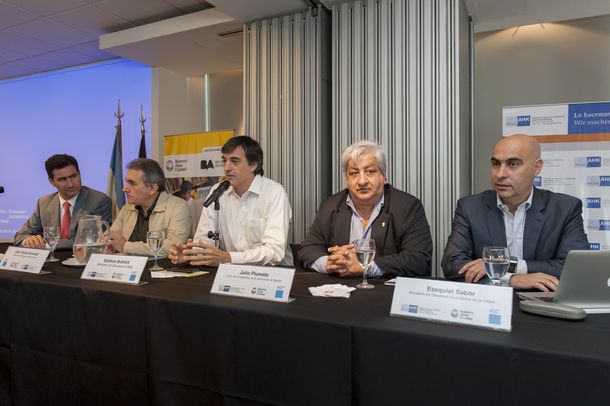 El moyanismo y el macrismo ya se muestran juntos