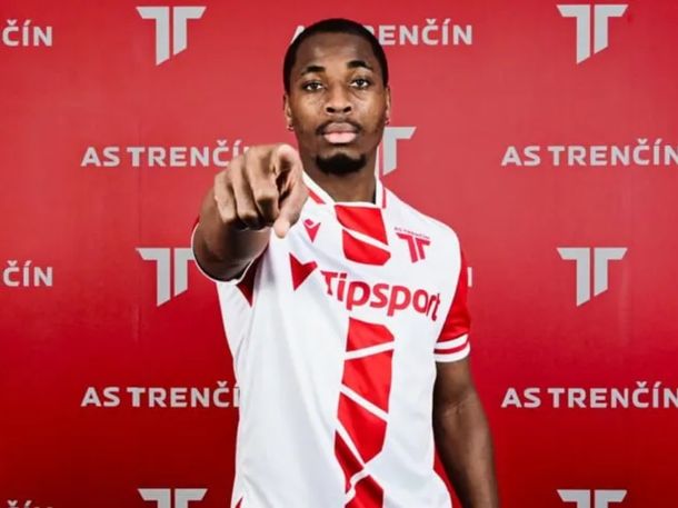 Quién es Johnson Nsumoh, el delantero nigeriano que está a un paso de llegar a Riestra