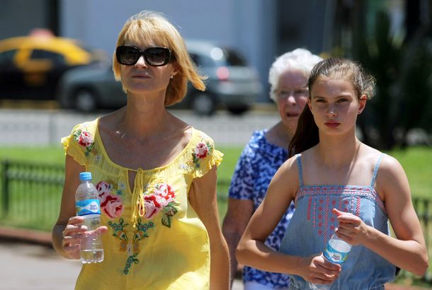 Sigue vigente el alerta rojo:  calor extremo por varios días