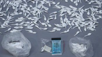 la policia portena secuestro casi dos mil dosis de droga en la villa 31 la policia portena secuestro casi dos mil dosis de droga en la villa 31