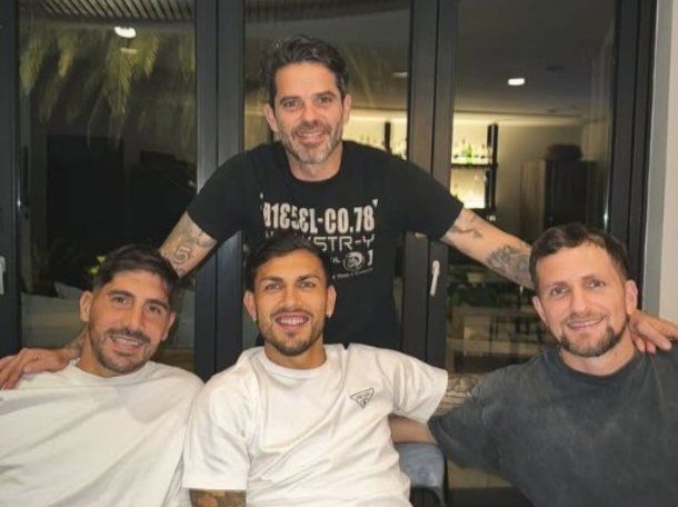 La foto ente Fernando Gago y Leandro Paredes que sorprendió a los hinchas de Boca