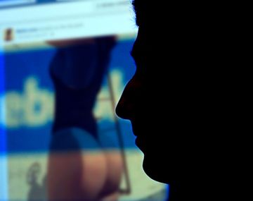 Lo investigan por publicar fotos de su ex