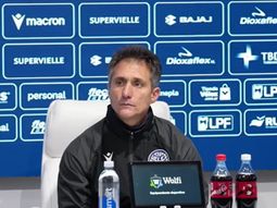 schelotto exploto contra un periodista tras la eliminacion de velez: no entiendo la pregunta schelotto exploto contra un periodista tras la eliminacion de velez: no entiendo la pregunta