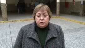 la reaccion de una votante: espere poco, tire la puerta abajo la reaccion de una votante: espere poco, tire la puerta abajo