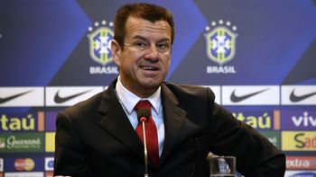 mira el motivo de los insultos del cuerpo tecnico argentino hacia dunga mira el motivo de los insultos del cuerpo tecnico argentino hacia dunga