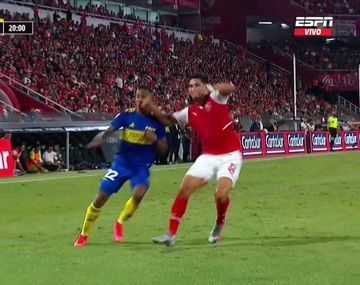 Piña de Insaurralde a Villa que era roja y sólo fue amarilla