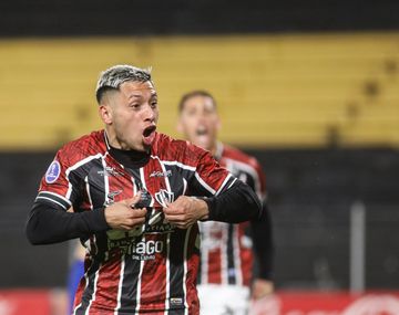 Central Córdoba venció a Cerro Largo y avanzó a octavos de la Sudamericana