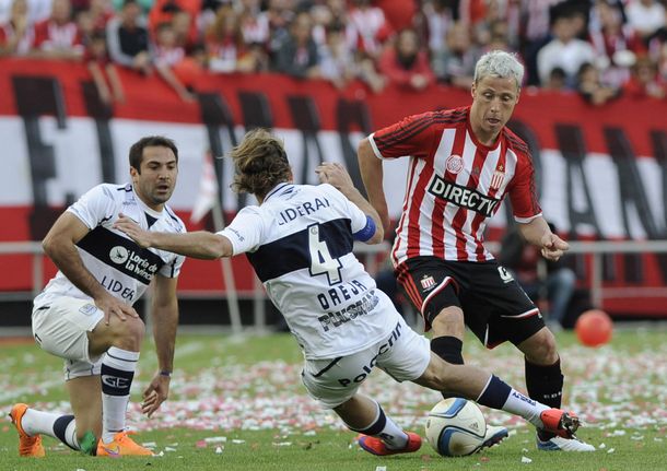 Gimnasia no lo aguantó y Estudiantes le empató el clásico platense