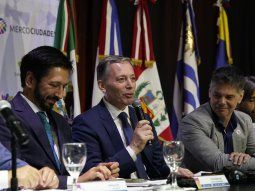 Fernando Gray asumió la presidencia de Mercociudades, una red integrada por 400 ciudades