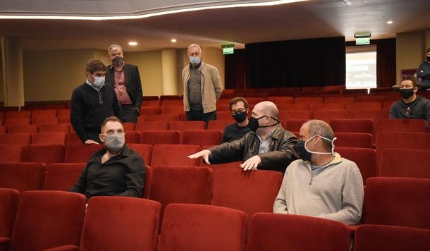 La Ciudad pasa a DISPO desde el lunes: teatros, reuniones en hogares, jardines maternales y todos los grados