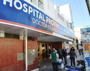 Neuquén se suma a la polémica por el cobro de la salud a los extranjeros