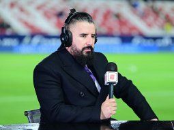 alvaro morales liquido a gago: se va por 300 dolares y una carta de amor alvaro morales liquido a gago: se va por 300 dolares y una carta de amor