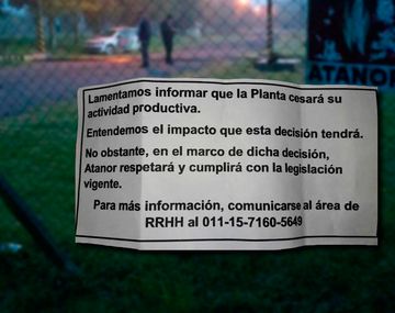 Este es el cartel con el que se encontraron los trabajadores