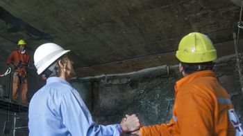 macri recorrio las obras del nuevo metrobus macri recorrio las obras del nuevo metrobus