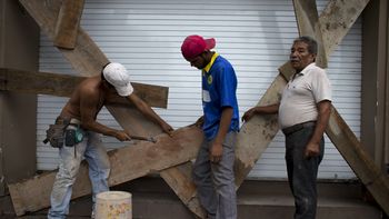 mexico se prepara para el huracan mas intenso de la historia mexico se prepara para el huracan mas intenso de la historia