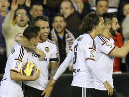 con gol de otamendi, el valencia de los argentinos amargo al real madrid con gol de otamendi, el valencia de los argentinos amargo al real madrid