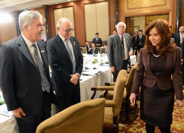 Cristina Kirchner en China: Seguiremos defendiendo el trabajo argentino