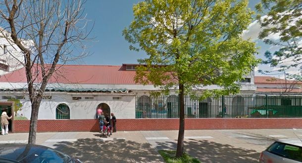 Padres de la escuela intervenida por presuntos abusos piden garantías