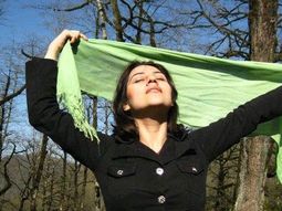 La creadora de la web de mujeres iraníes sin velo fue amenazada de muerte
