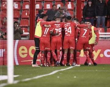 Independiente respira tras vencer 2-0 a Sarmiento