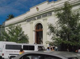Apuñalada 16 veces por su ex pareja: grave