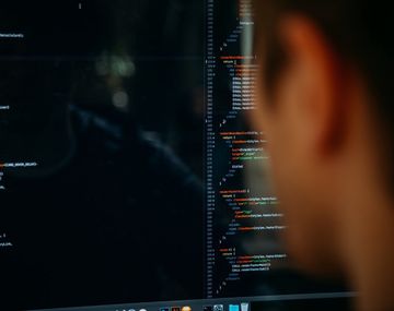 Crea en tu idioma, una nueva plataforma para estudiar programación&nbsp;