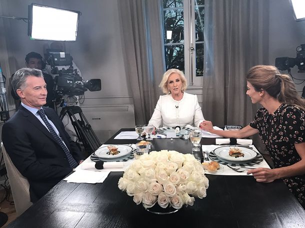 Macri y Awada con Mirtha Legrand - Crédito: @mirthalegrand