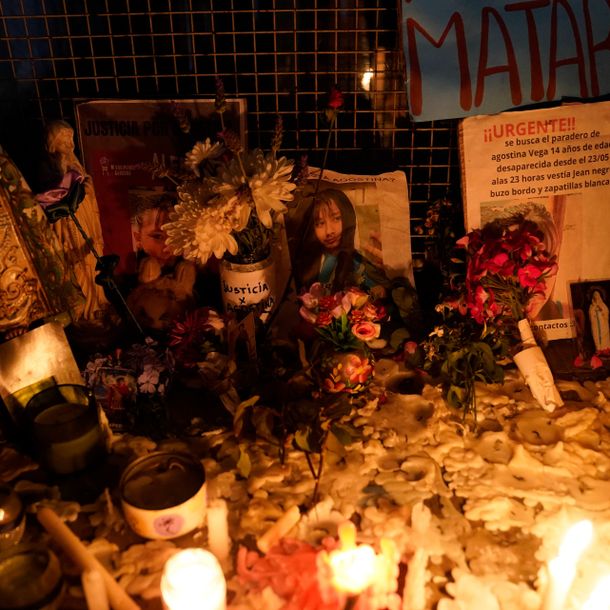 Dolor en Córdoba: la familia de Agostina Vega la despidió junto a sus amistades en un velatorio privado