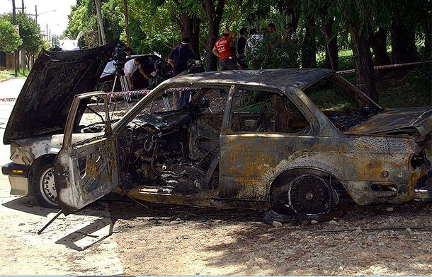 Cada vez más autos quemados