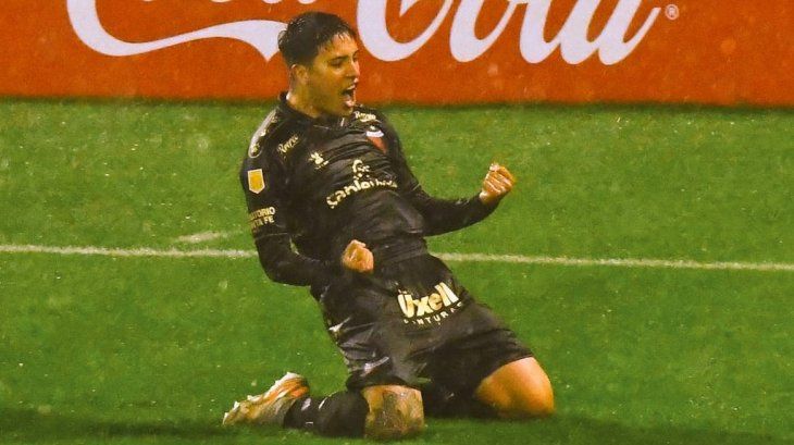 Colón venció a Gimnasia y es nuevo puntero en la Liga