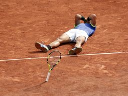 rey absoluto: nadal aplasto a wawrinka y gano su 10° roland garros rey absoluto: nadal aplasto a wawrinka y gano su 10° roland garros