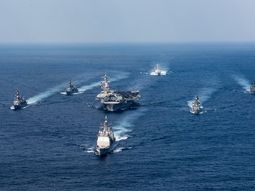 Trump envió un portaaviones a Corea del Norte Trump envió un portaaviones a Corea del Norte