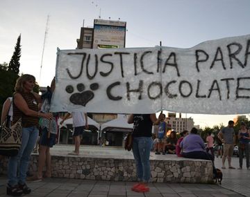 Vecinos marchan para pedir justicia por chocolate