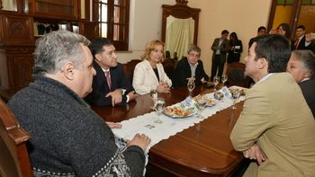 urtubey visito la rioja para reforzar el compromiso de renovar el peronismo urtubey visito la rioja para reforzar el compromiso de renovar el peronismo