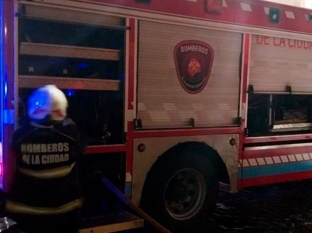 Incendio en Barracas: un hombre arrojó una bomba molotov contra cuatro mujeres