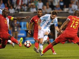 con un messi intratable, argentina goleo a panama y paso a cuartos con un messi intratable, argentina goleo a panama y paso a cuartos