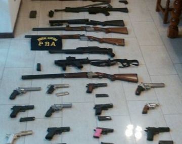 Secuestraron más armas en allanamientos para dar con los prófugos
