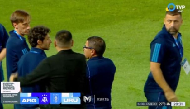 Del enojo a las risas: el divertido momento entre Riquelme y Samuel