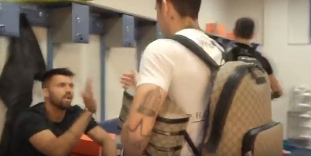 El delantero ya conoció el vestuario de su nuevo equipo